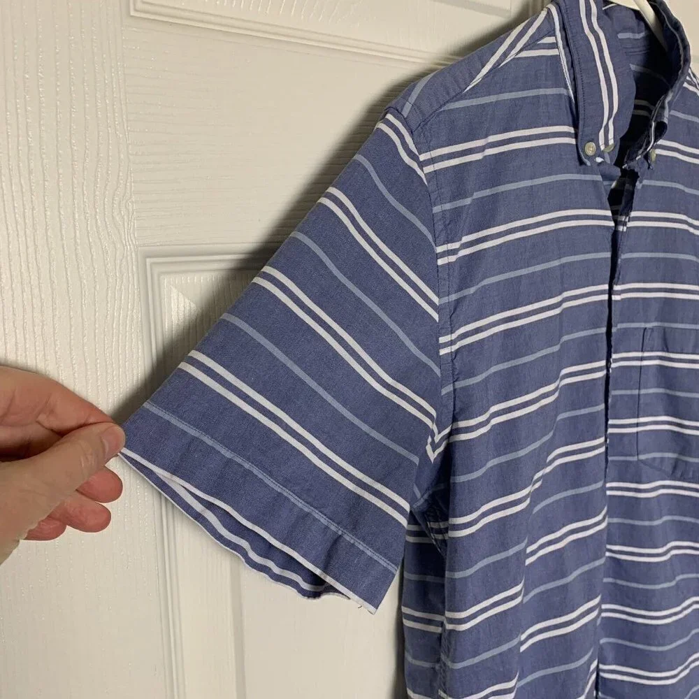 J. Crew Mens S Blue White Striped Short Sleeves Classic Fit Button Down Shirt